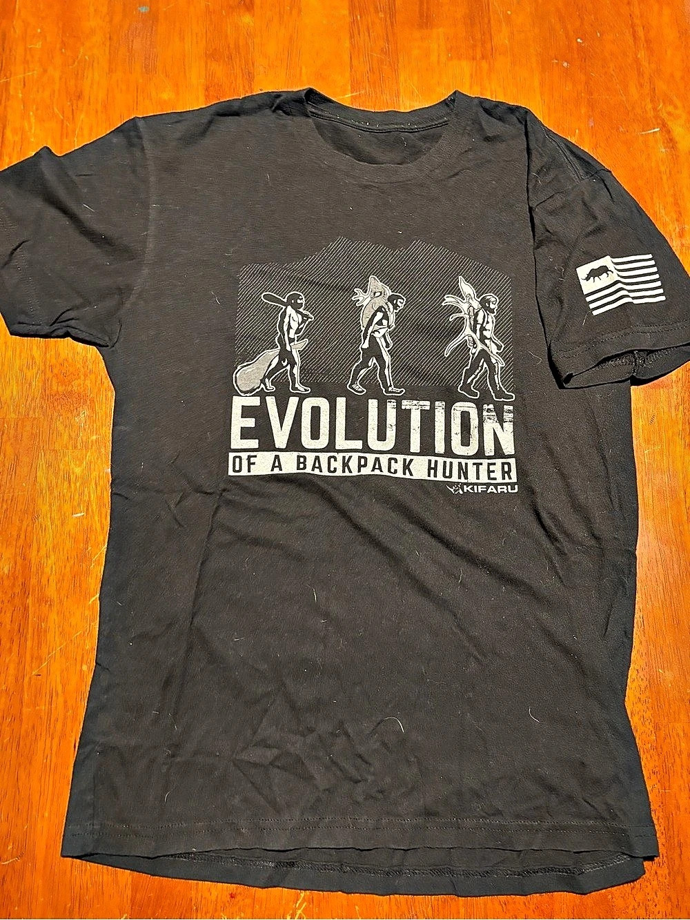 Kifaru Evolution Backpack Hunter Graphic Tee in Black